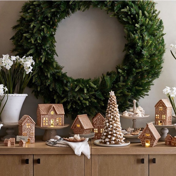 Pottery Barn Gingerbread House Stoneware New With Tag - Picture 6 of 16